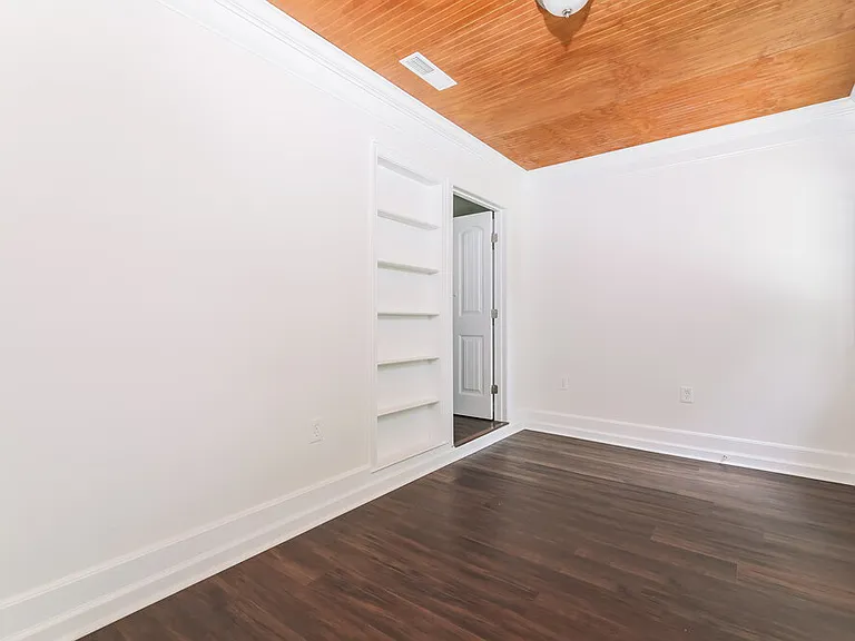 3600 Saguaro Ct — Photo 8
