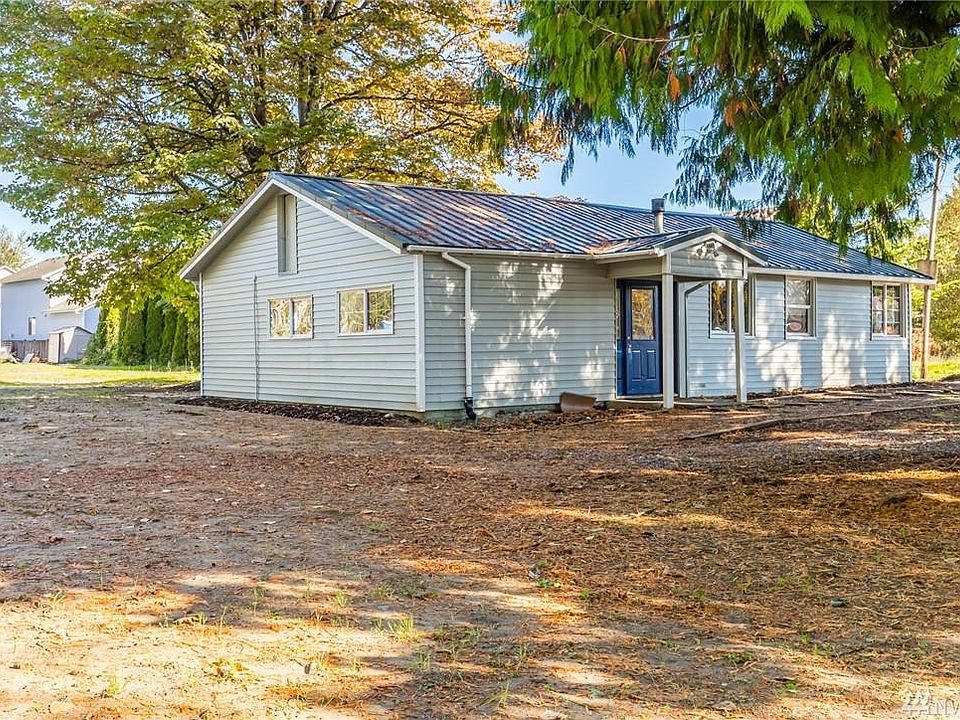 1st image of 14804 Larch Way