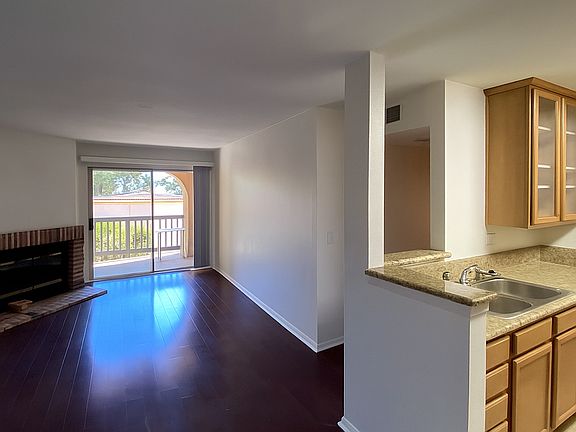 3rd image of 7190 Shoreline Dr #6212