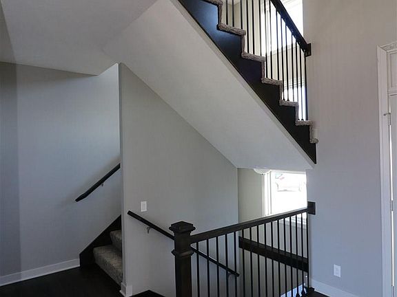 3rd image of 18620 Alder Cir