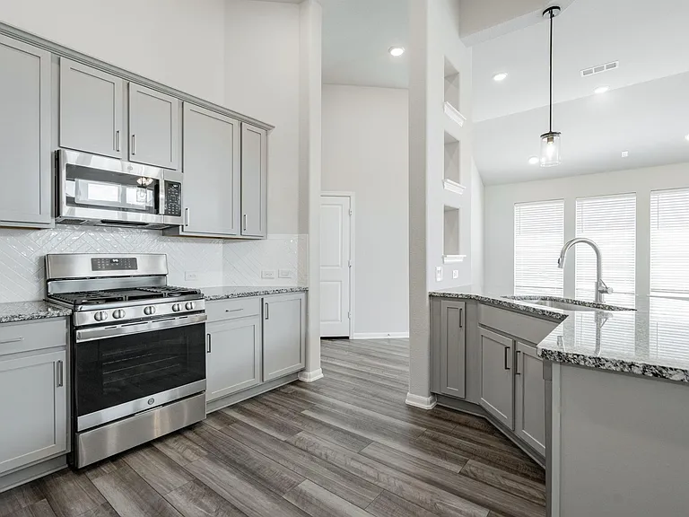 16717 Garden Dr — Photo 25