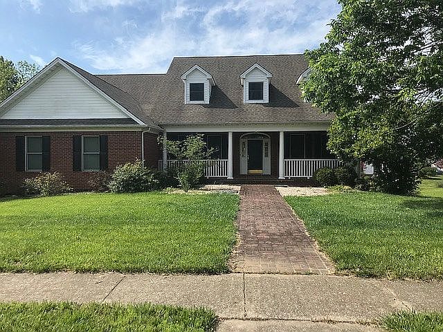 1st image of 125 Waterford Cir