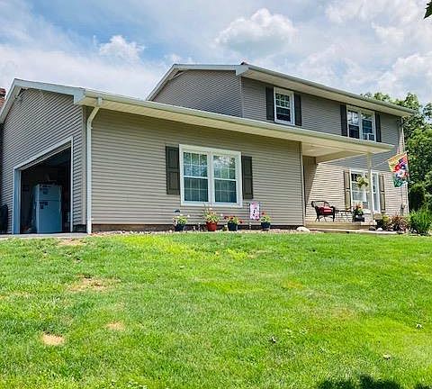 2nd image of 46 Sandys Ln