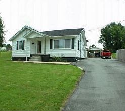 2nd image of 110 W Doe Ave