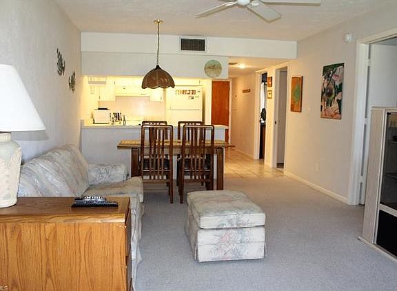 3rd image of 500 N Francisco St #131