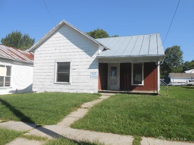 1st image of 119 E Union St