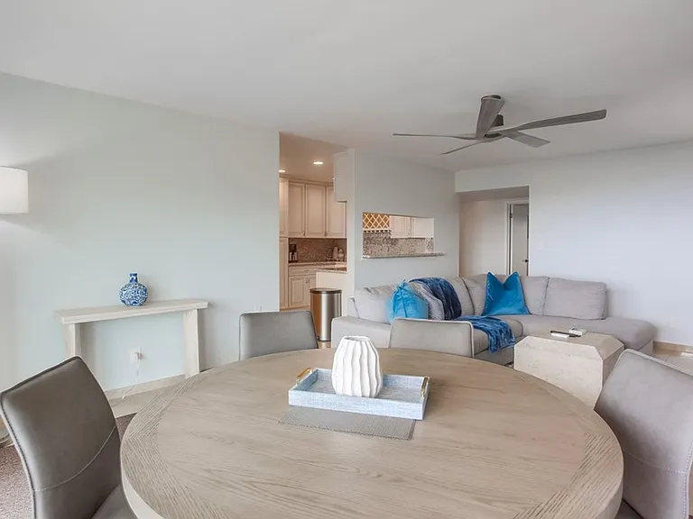 8302 Prestwick Dr — Photo 28