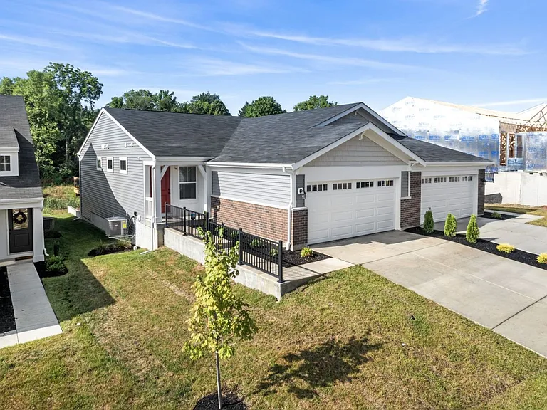 10046 Windcrest Farms Ln — Photo 7
