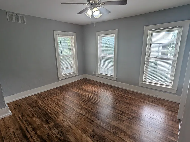 1008 Mechanic St — Photo 15