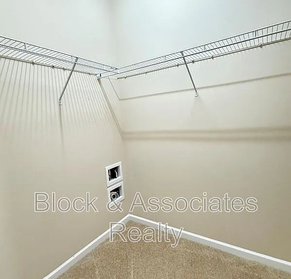 2433 Cedar Rock Dr — Photo 15