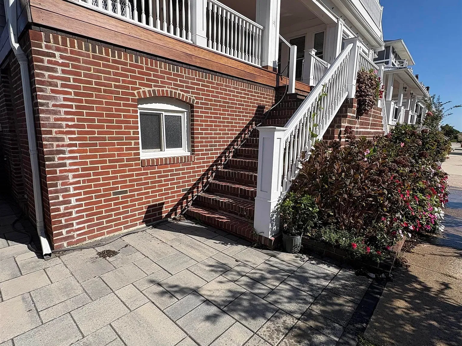 2 bed, 1.0 bath, $18,000 — Photo 4