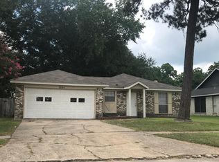 9813 Condor Dr, Conroe, TX 77385