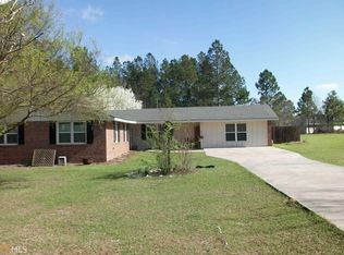 112 Bull St, Swainsboro, GA 30401