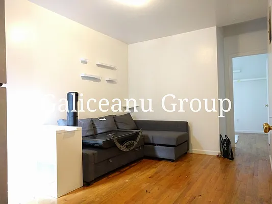 Rented by Lexington Real Estate Group | media 64