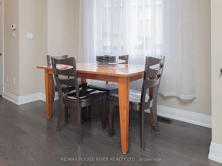 453 Mahogany Ct — Photo 13