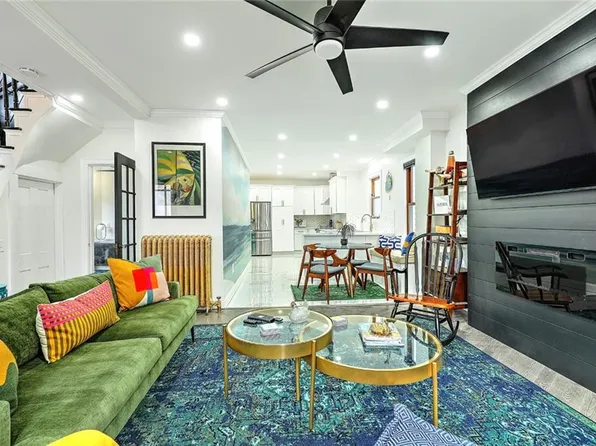 27 S Baptist St, Newport, RI 02840