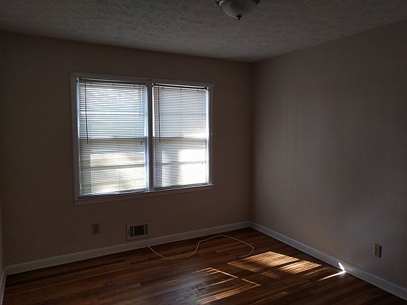 Simple Bedroom
