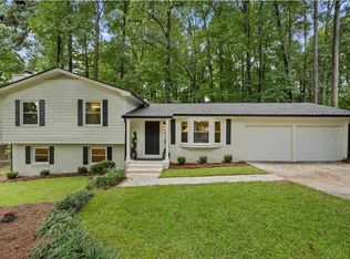 3216 Foxwood Trl SE, Smyrna, GA