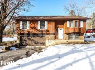 1810 Orchard Ln, McHenry, IL 60050