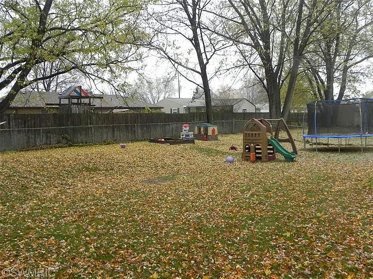 2nd image of 3361 Senne St