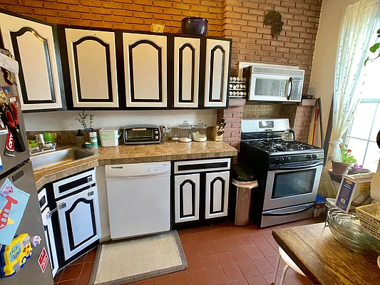 Rented by Highline Residential | media 3