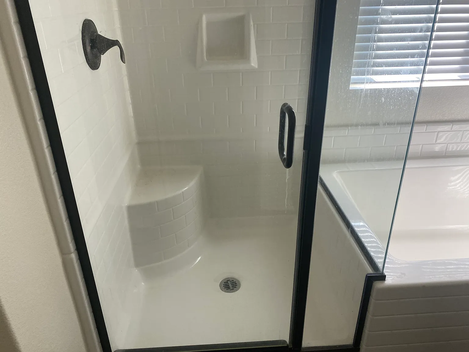3 bed, 2.5 bath, 1750 sqft, $3,200 — Photo 3