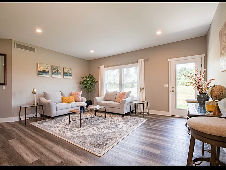 67 Percy Dr #1 — Photo 5