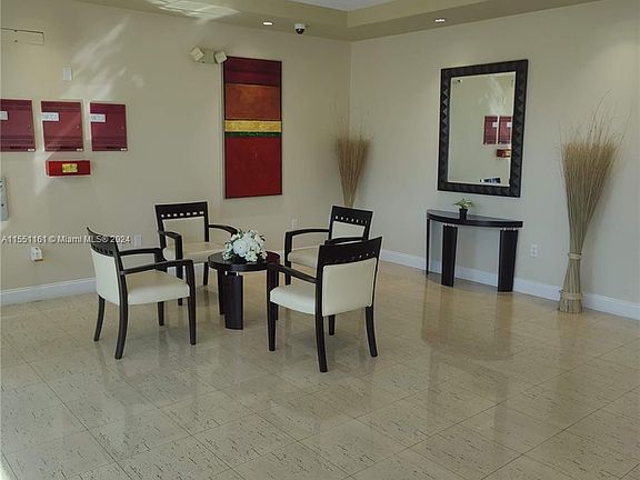 4th image of 1555 N Treasure Dr APT 510