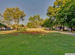 2032 Sewanee Rd SW, Huntsville, AL 35801