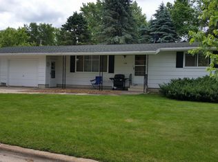 113 7th St SE, Hayfield, MN 55940