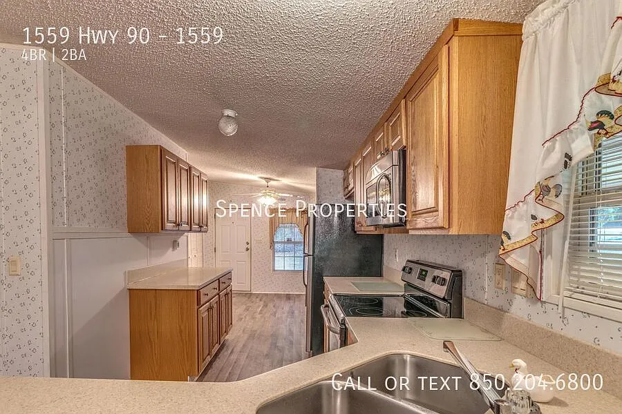 4 bed, 1796 sqft, $1,600 — Photo 4