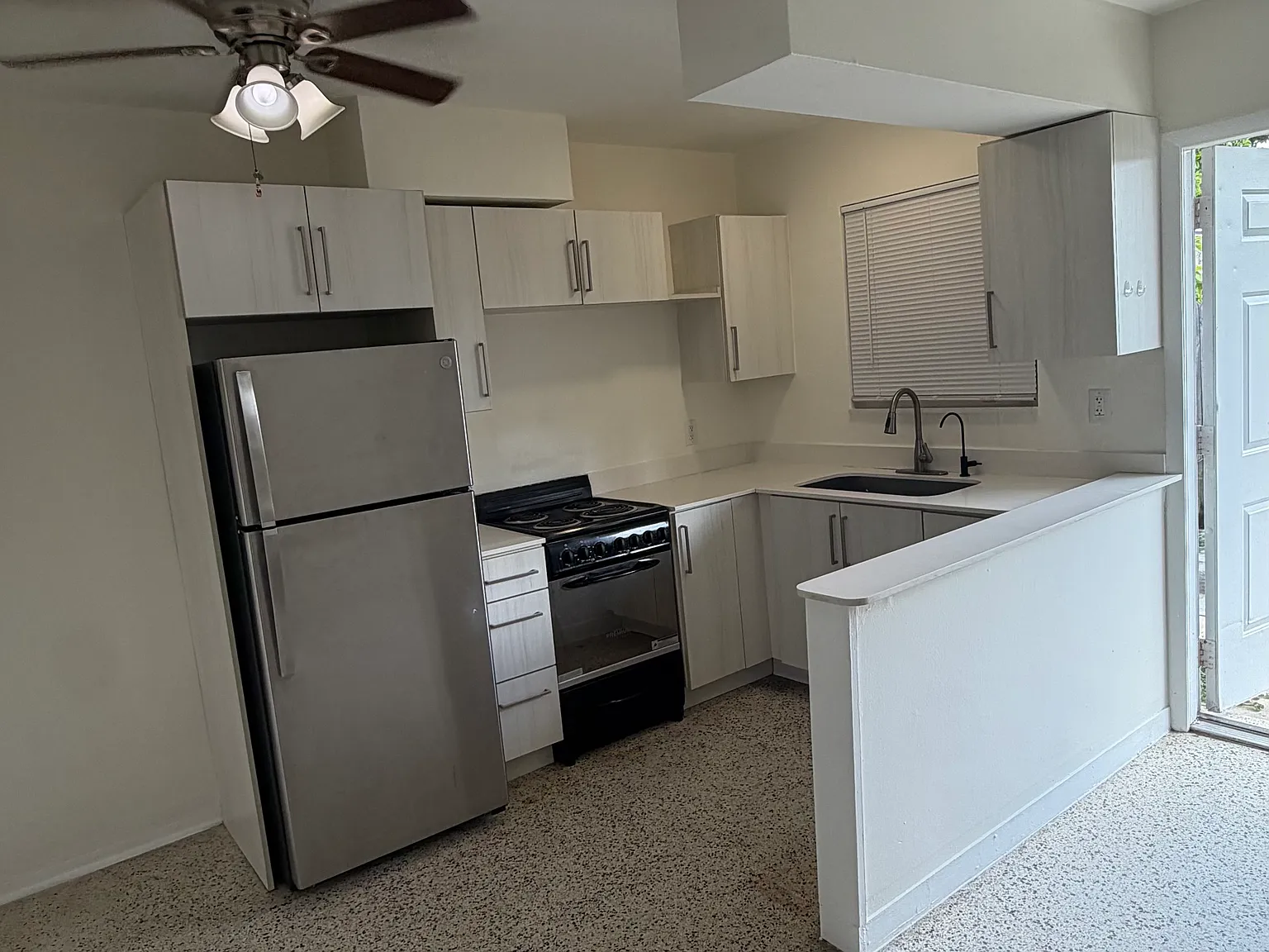 1 bed, $1,800 — Photo 3