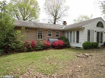 2nd image of 4840 Stornoway Dr