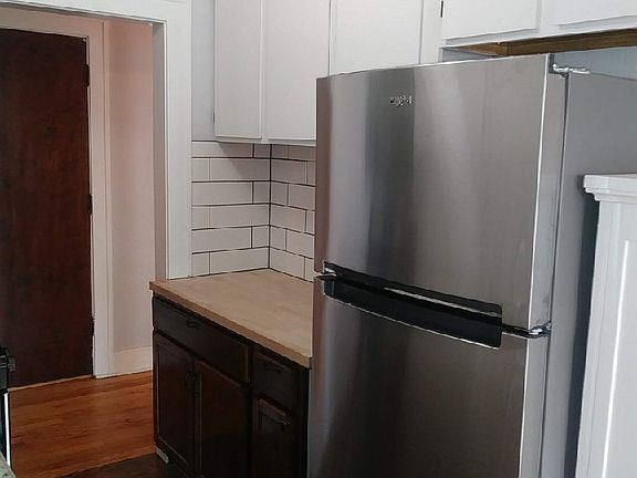 5th image of 1220 W 104th St APT 301