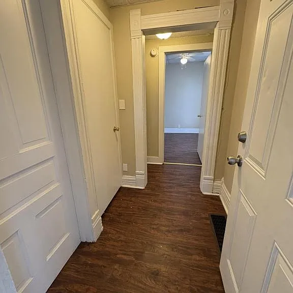 107 E 2nd St #107 — Photo 4