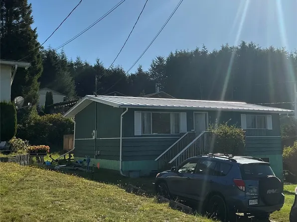 131 Cedar St, Alert Bay, BC V0N 1A0