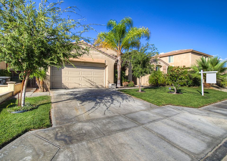 1st image of 2817 Violet Dr