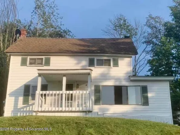 429 Melrose Ave, Clarks Summit, PA 18411