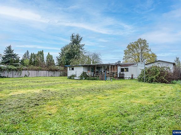 2nd image of 37174 Pony Rd