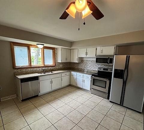3rd image of 1950 Bobbinray Ave