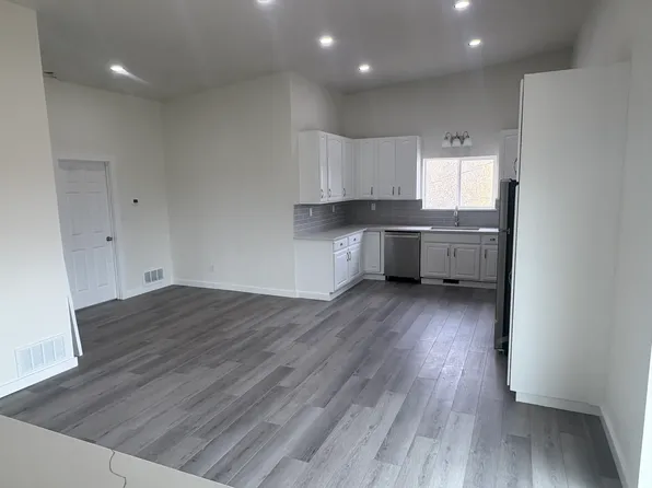 214 7th St #B, Frederick, CO 80530