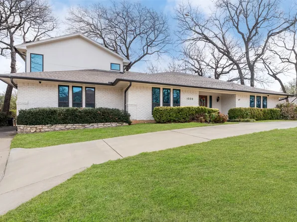 1509 Riverview Dr, Arlington, TX 76012