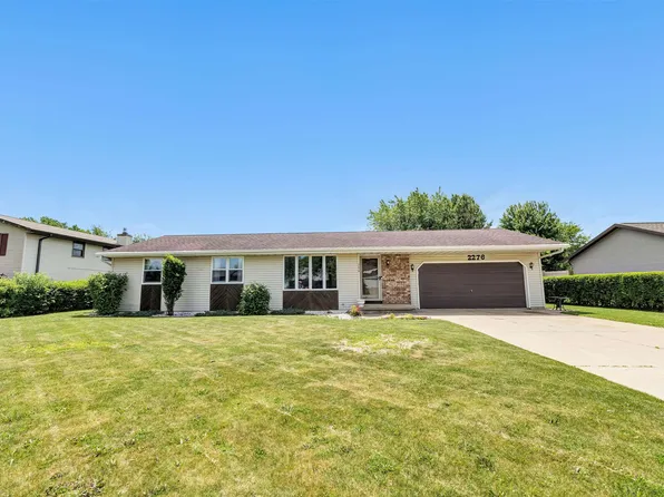 2276 Nellie Ct, Green Bay, WI 54311
