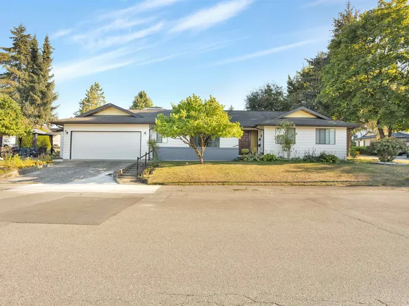 20050 50a Ave, Langley, BC V3A 7H9