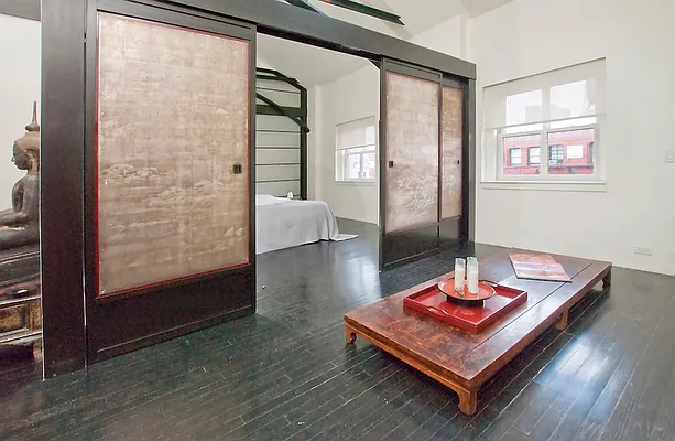 Sold by Azulay Group | media 23