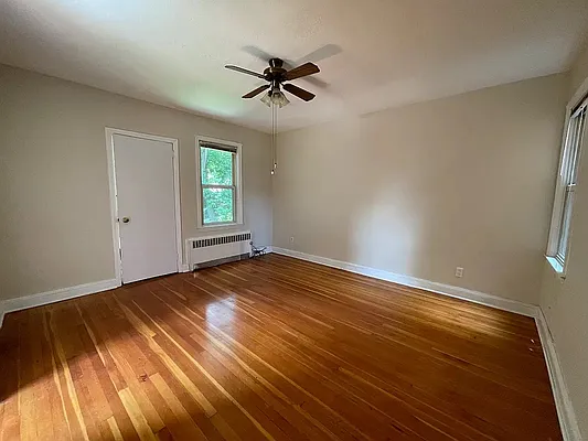 Rented by Re/Max In The City | media 35