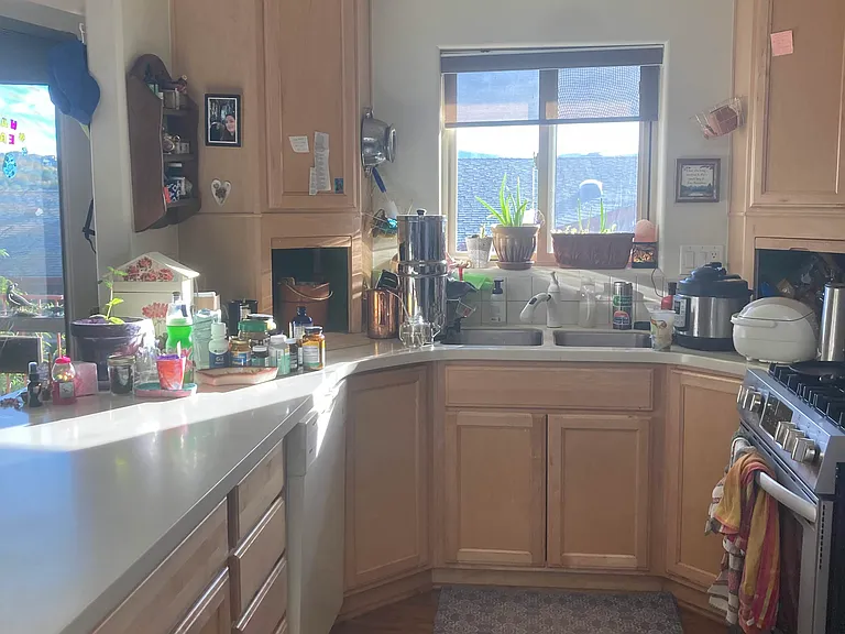 205 Jacob Ln — Photo 8
