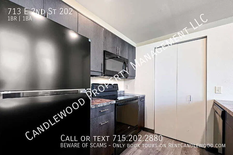 Historic, Unique, Timeless 1 Bedroom Available Now! - Rent Special — Photo 3