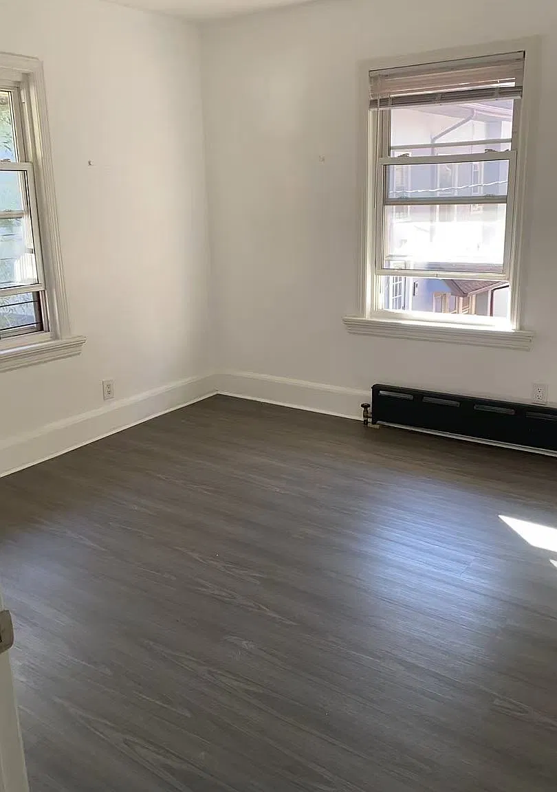 2 bed, 650 sqft, $2,600 — Photo 3