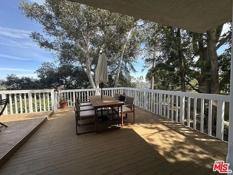 2846 Angelo Dr — Photo 20